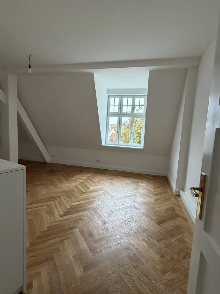 5 Zimmer Wohnung mit 128 m² in München – Bild 7