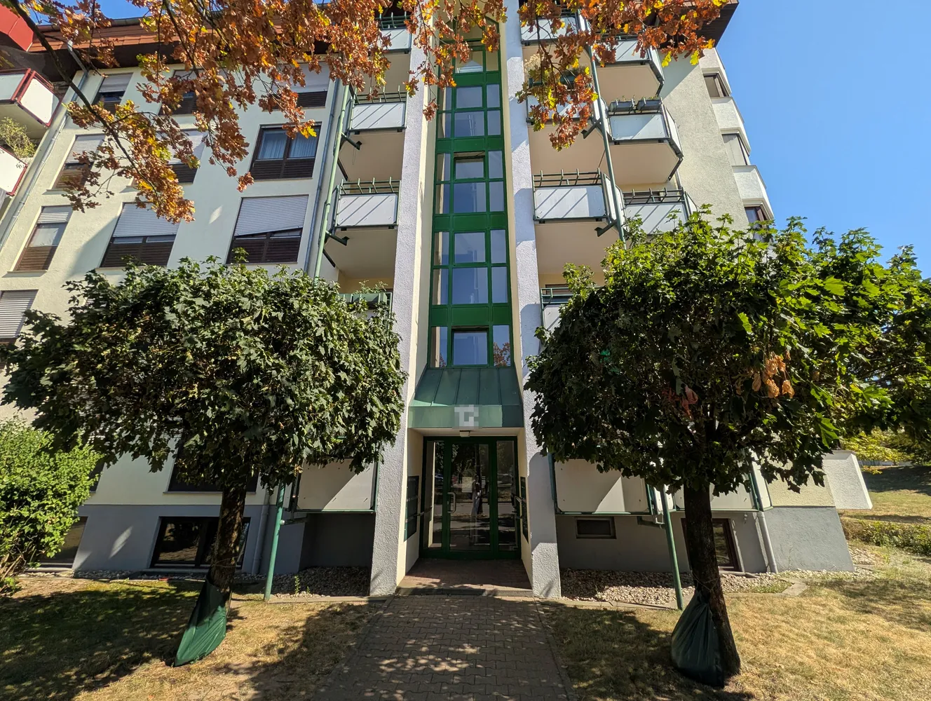 2 Zimmer Wohnung mit 62 m² in Karlsruhe – Bild 1
