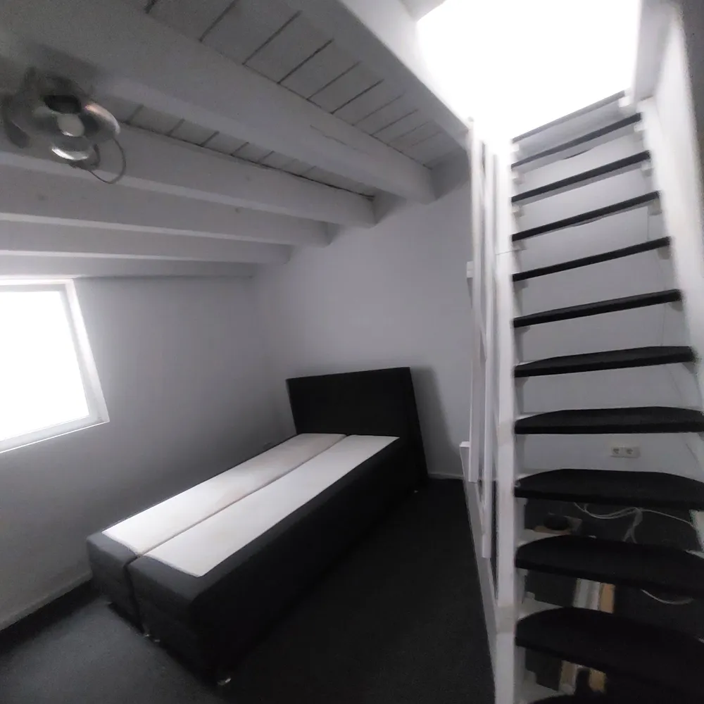 2 room apartment with 85 m² in Cologne – Photo 2