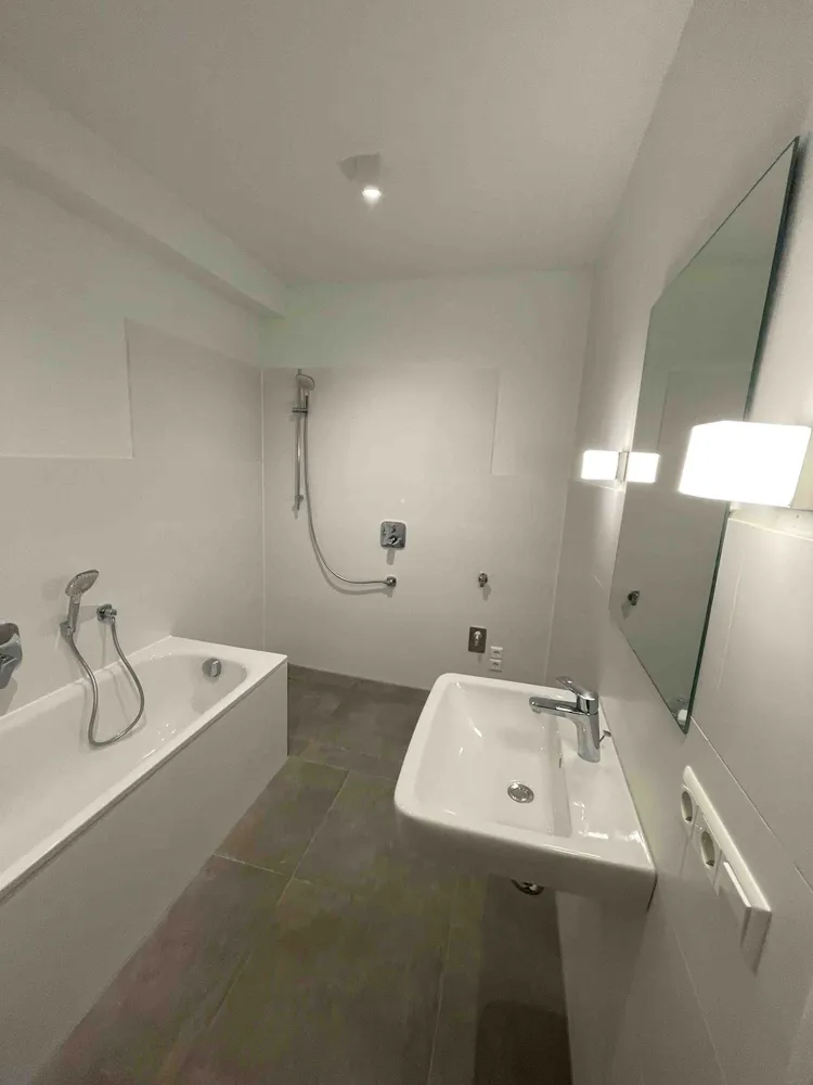 2 Zimmer Wohnung mit 75 m² in Bremen – Bild 5