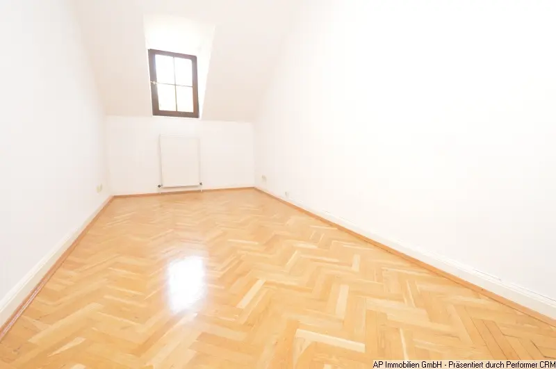 4 Zimmer Wohnung mit 145 m² in Wiesbaden – Bild 3