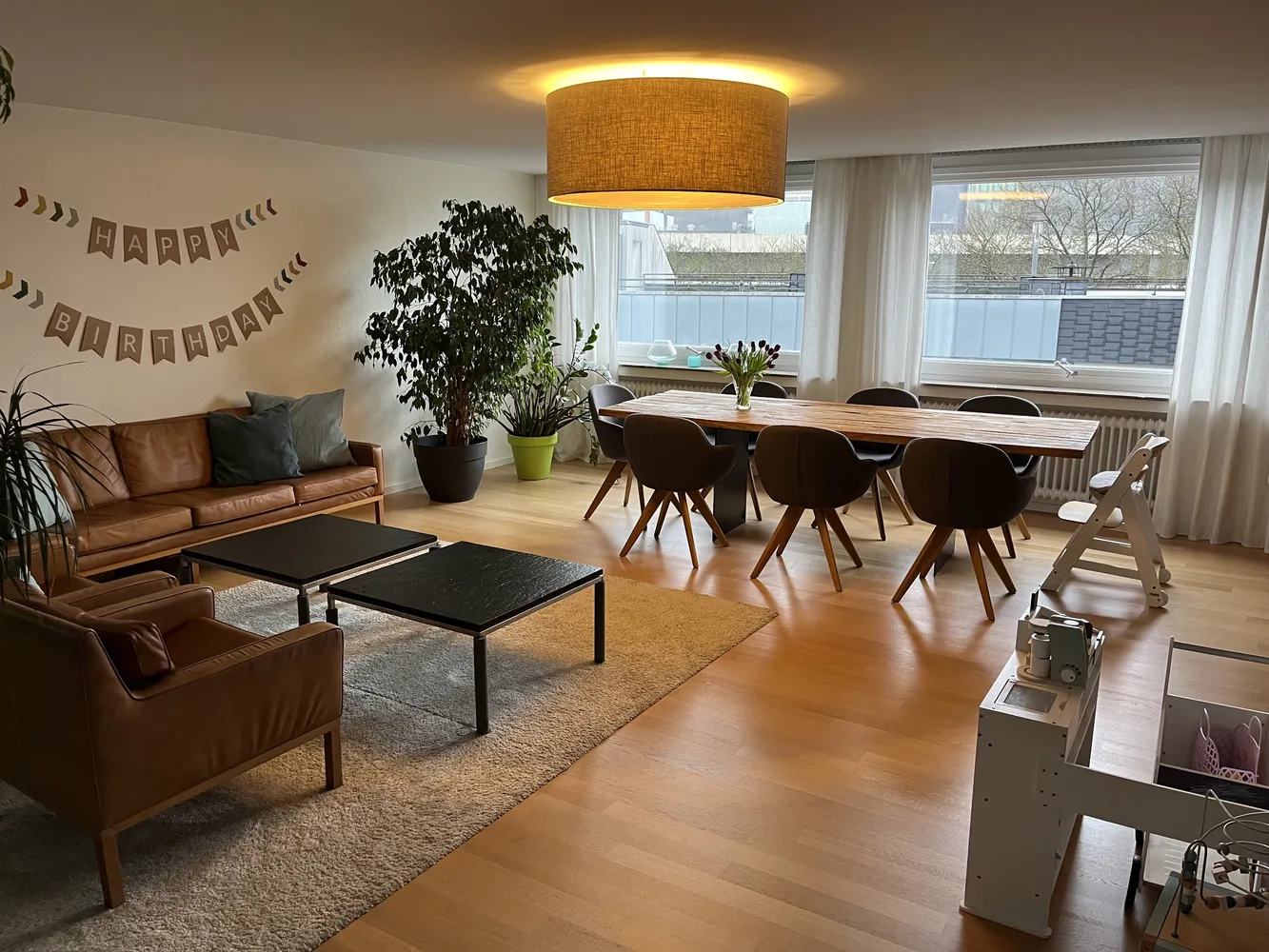 6 Zimmer Wohnung mit 216 m² in Siegen – Bild 1