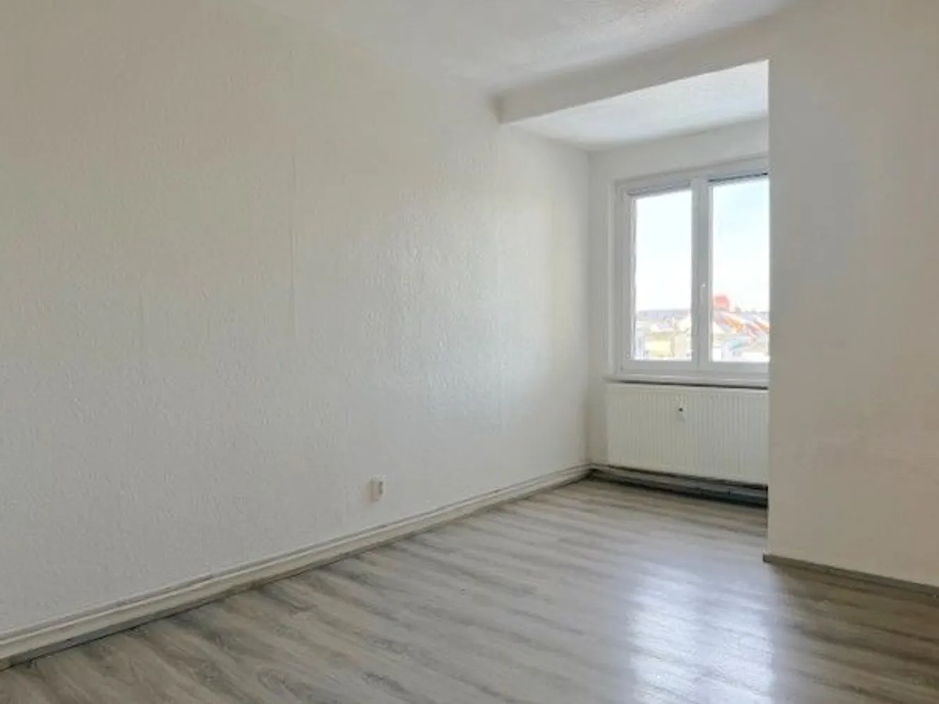 2 Zimmer Wohnung mit 54 m² in Güstrow – Bild 3