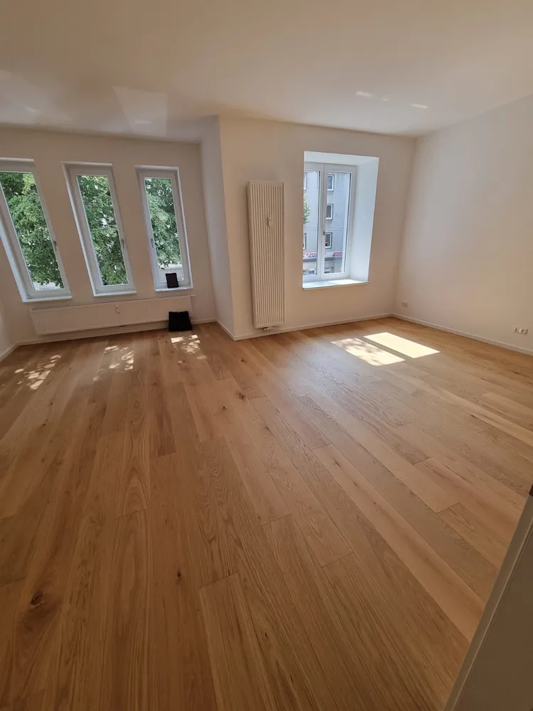 2 Zimmer Wohnung mit 70 m² in Düsseldorf – Bild 2