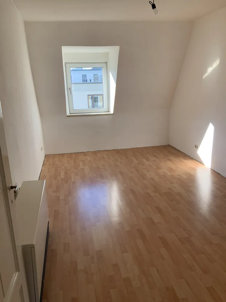 3 Zimmer Wohnung mit 65 m² in München – Bild 4