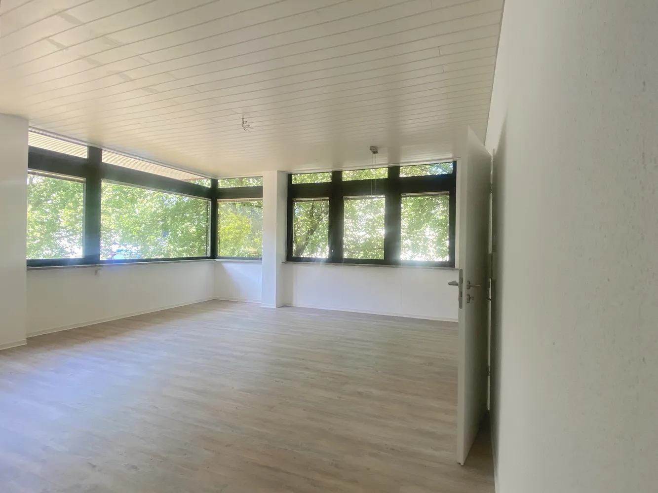 3 Zimmer Wohnung mit 70 m² in Stuttgart – Bild 2