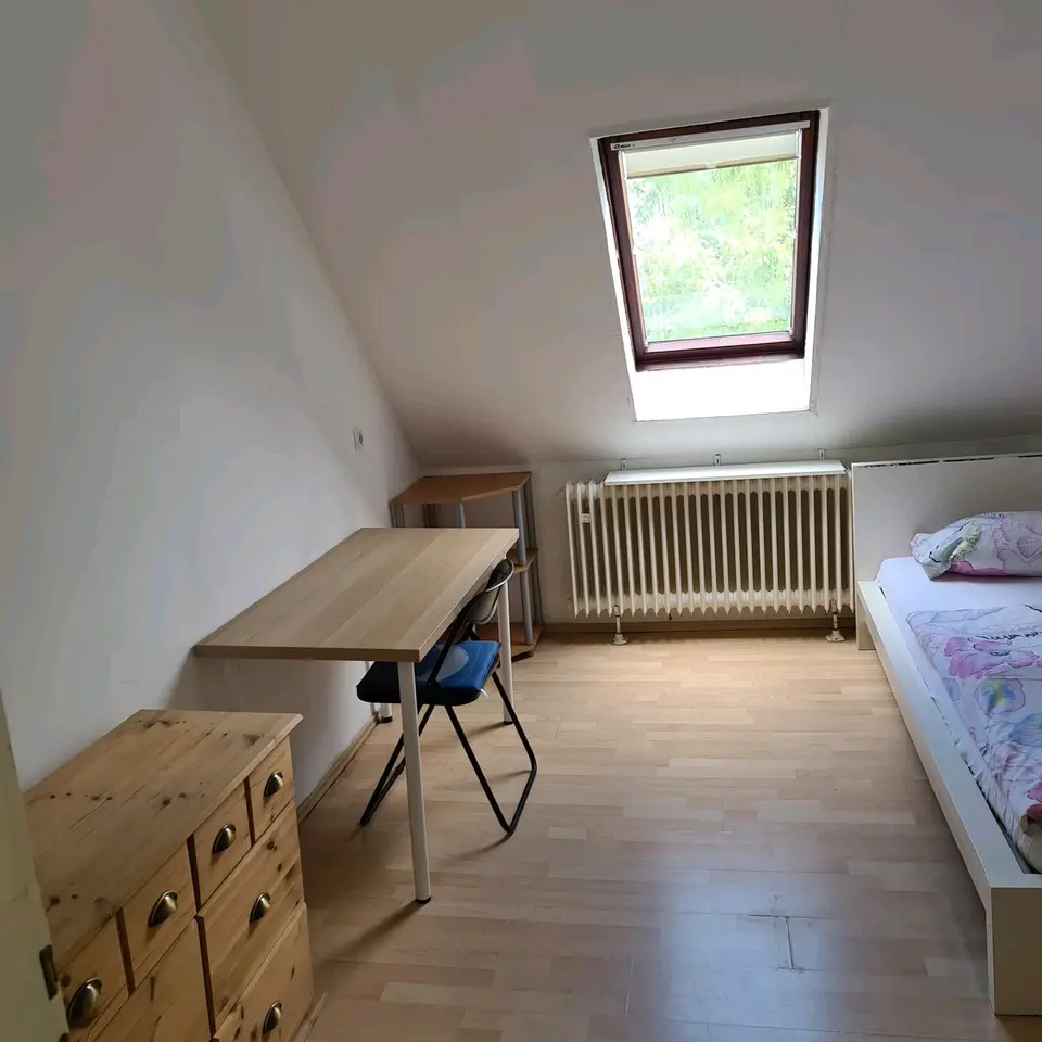 WG-Zimmer mit 18 m² in Karlsruhe – Bild 2
