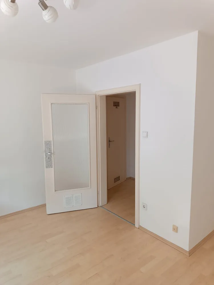 1 Zimmer Wohnung mit 30 m² in Augsburg – Bild 3