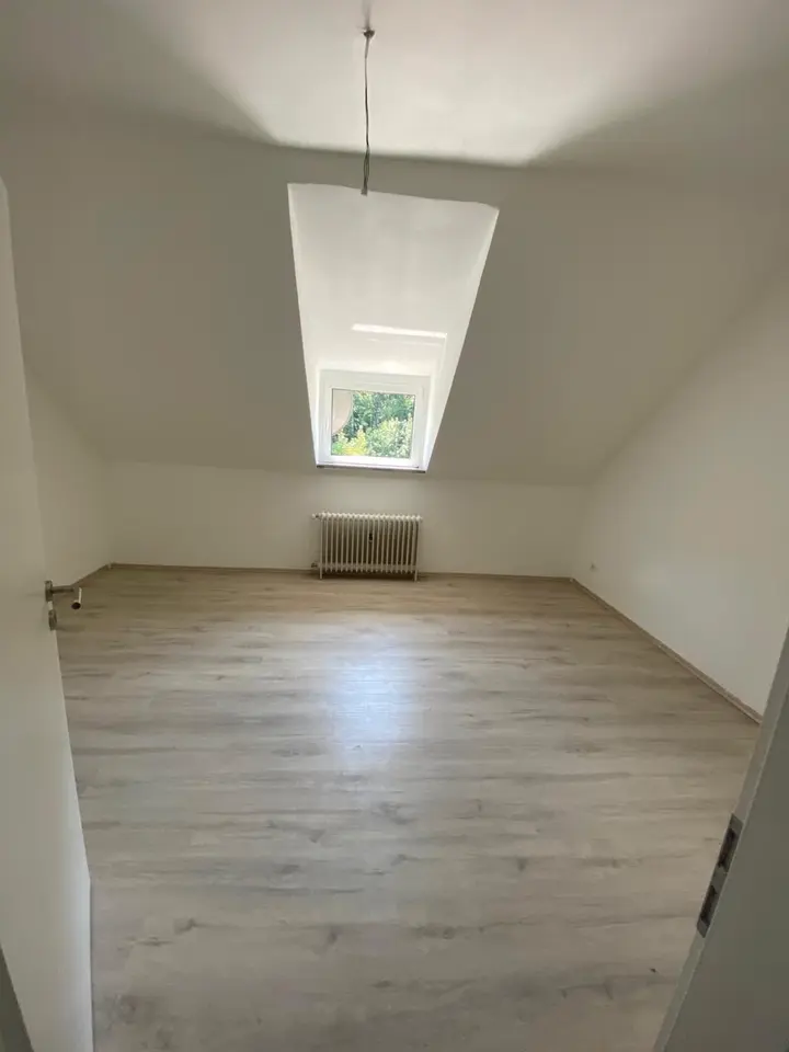 5 Zimmer Wohnung mit 110 m² in Iserlohn – Bild 1