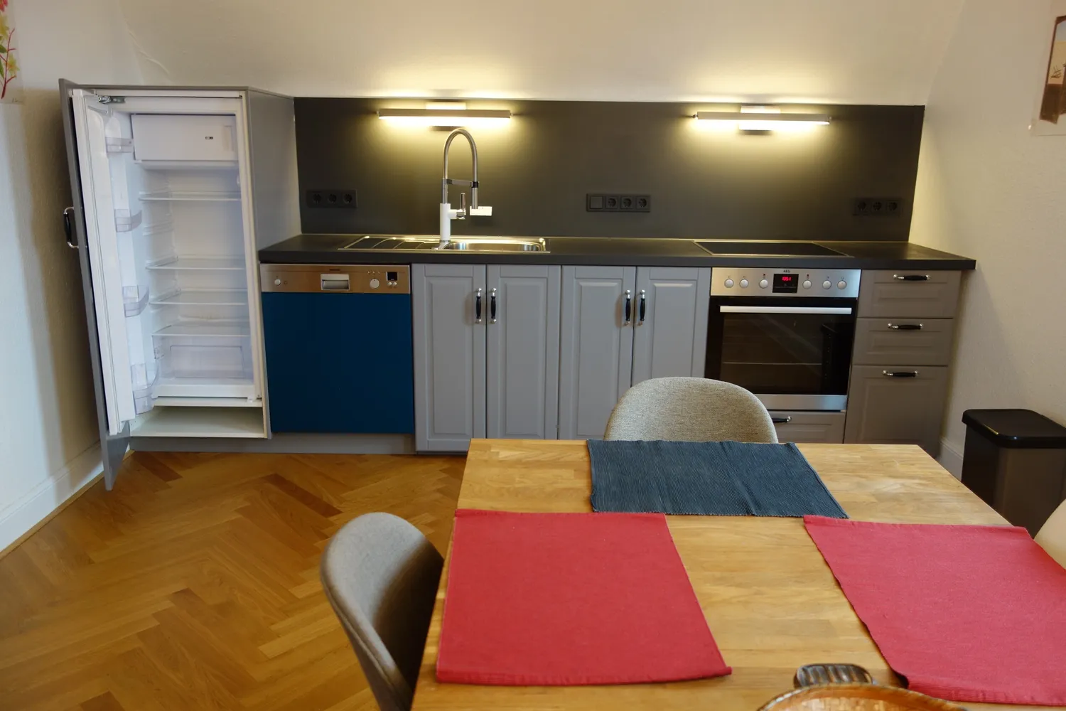 2 Zimmer Wohnung mit 64 m² in Düsseldorf – Bild 1