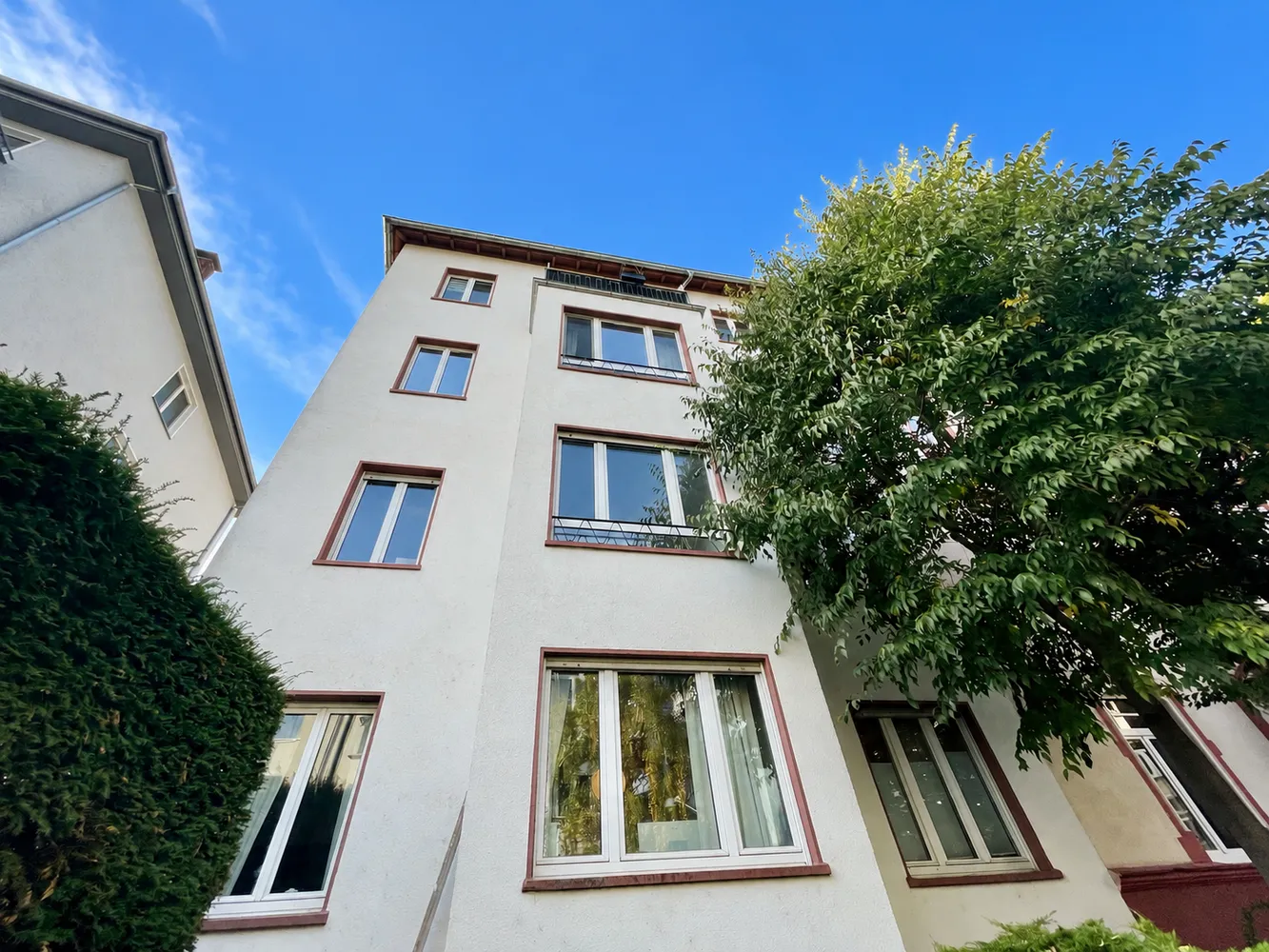 5 Zimmer Wohnung mit 120 m² in Frankfurt am Main – Bild 9