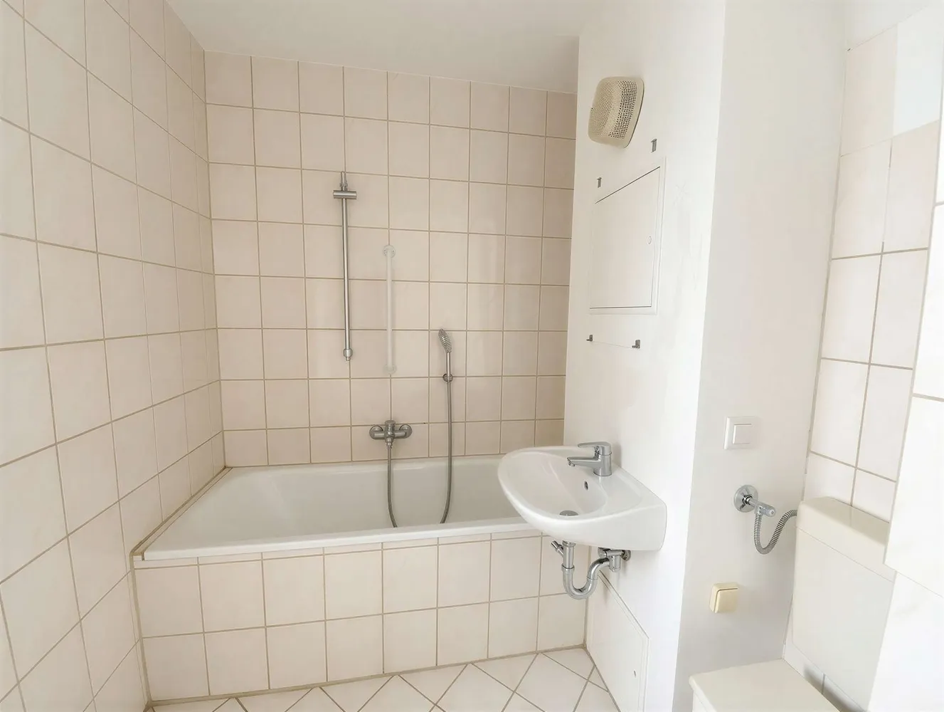 3 Zimmer Wohnung mit 57 m² in Halle (Saale) – Bild 5