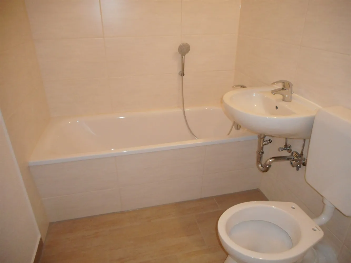3 Zimmer Wohnung mit 57 m² in Halle (Saale) – Bild 3