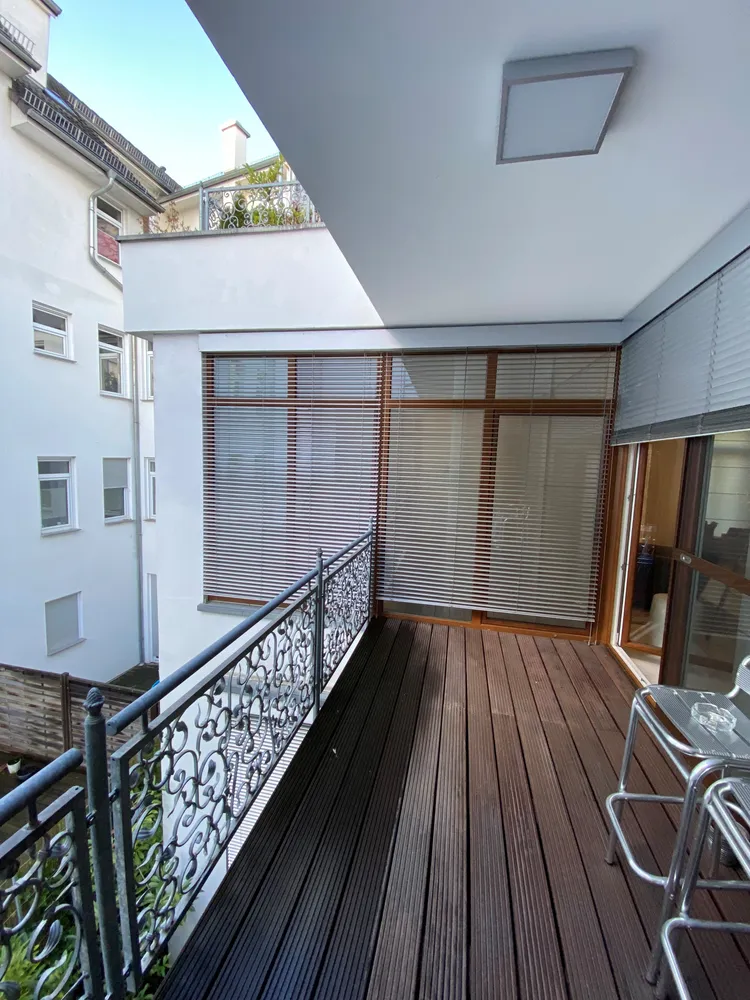 6 Zimmer Wohnung mit 275 m² in Wiesbaden – Bild 3