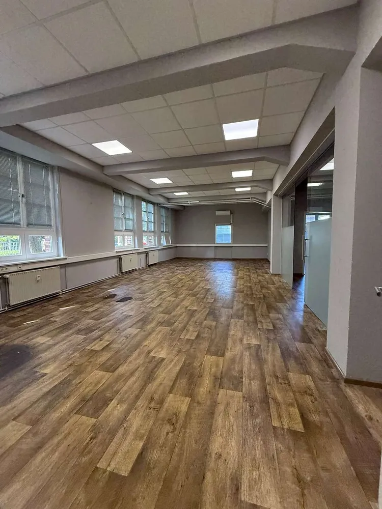 6 Zimmer Wohnung mit 314 m² in Hamburg – Bild 3