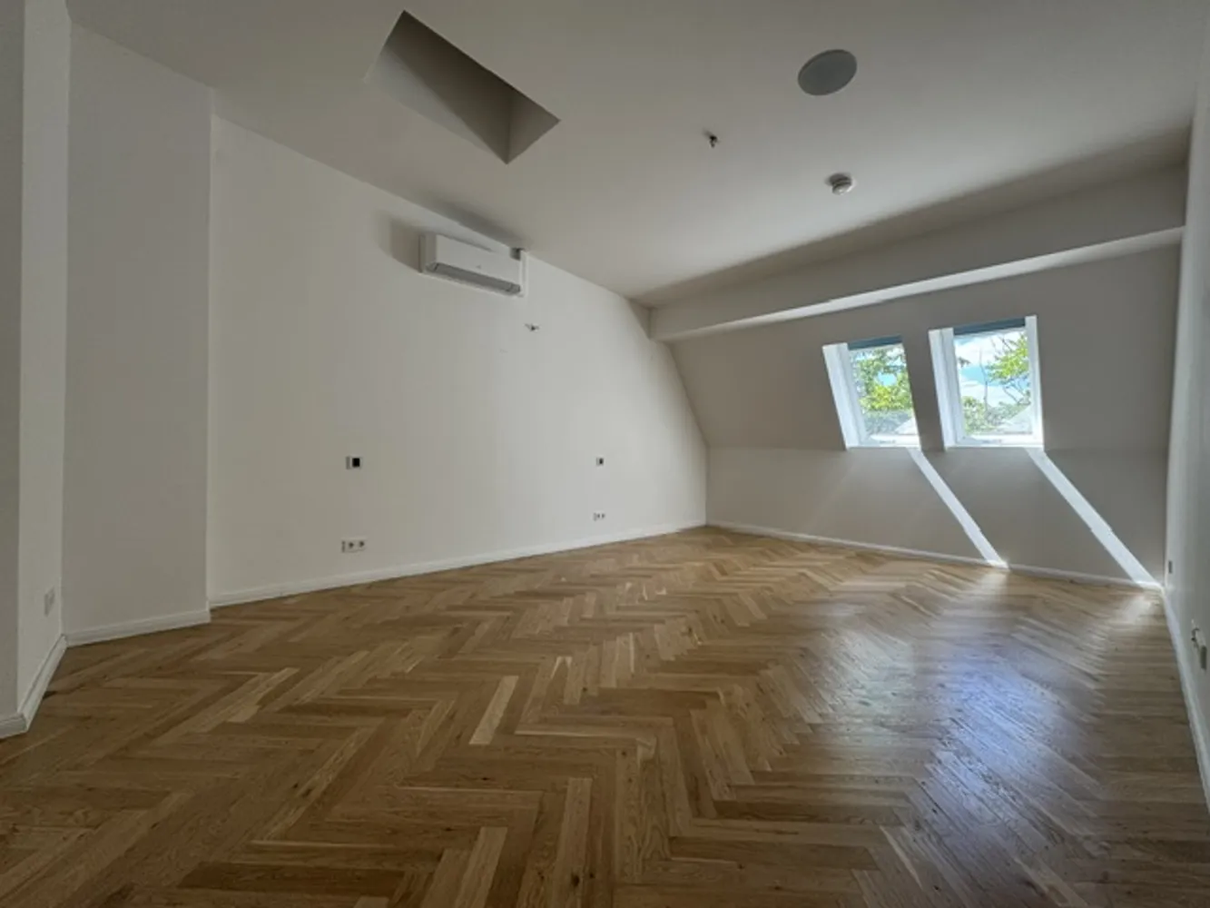 3 Zimmer Wohnung mit 95 m² in Berlin – Bild 2