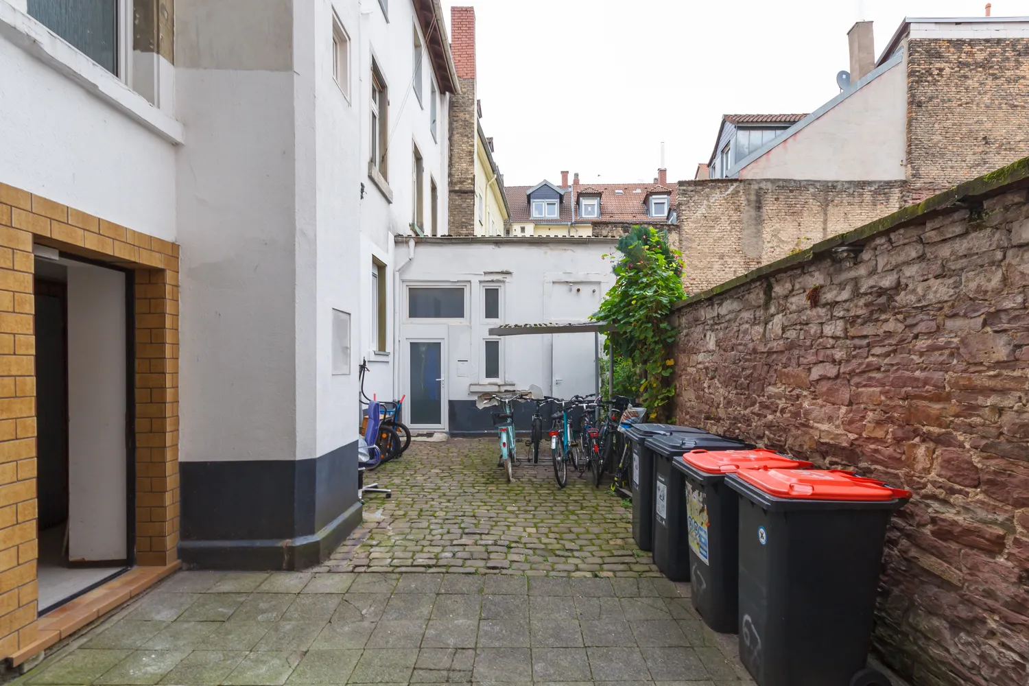 1 Zimmer Wohnung mit 26 m² in Karlsruhe – Bild 2