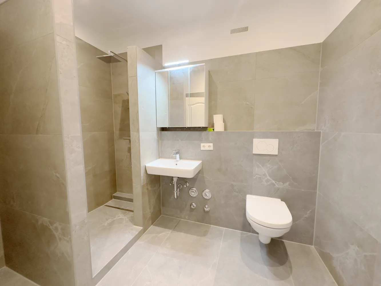 2 room apartment with 60 m² in Esslingen am Neckar – Photo 5