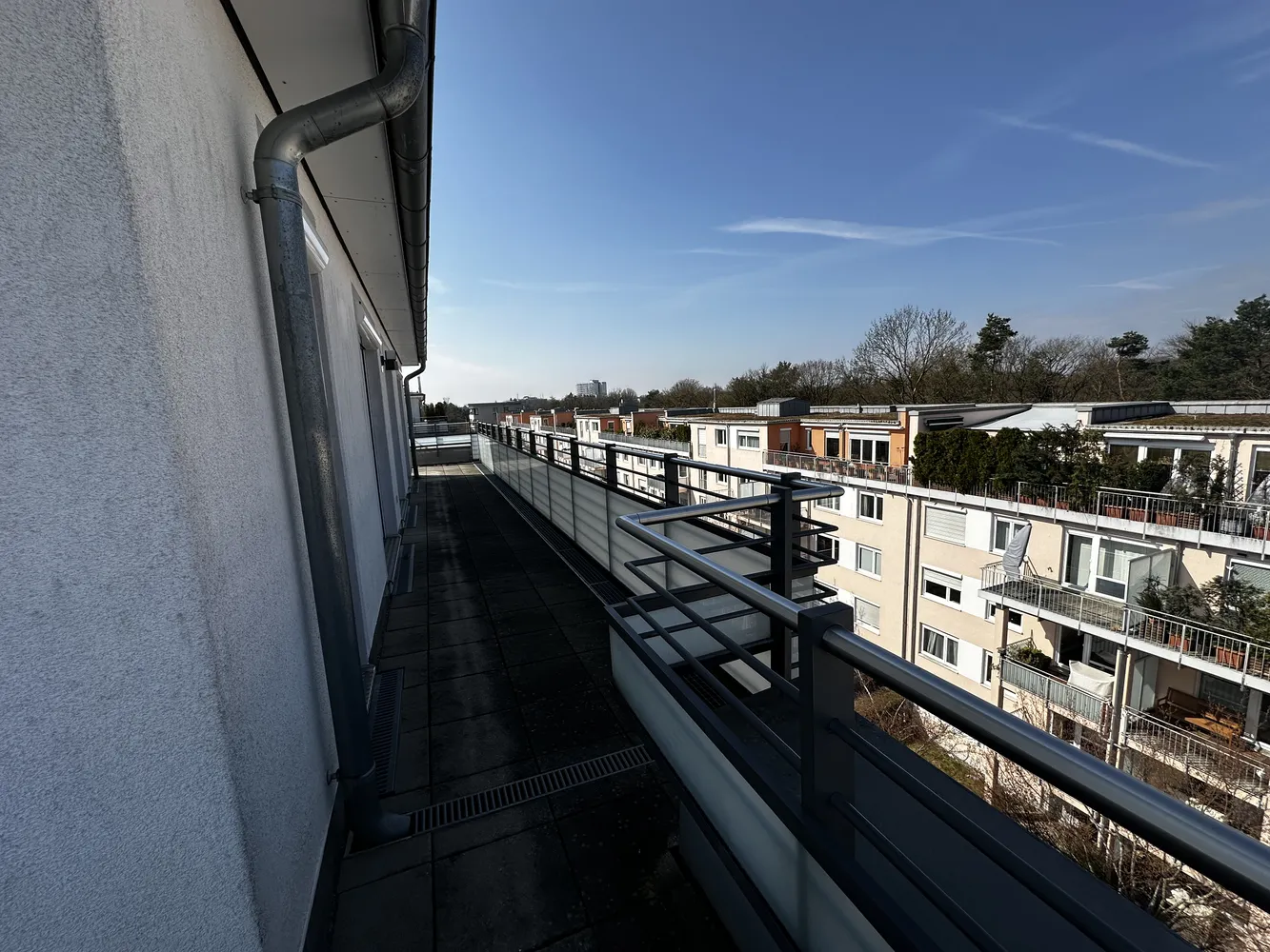 5 Zimmer Wohnung mit 153 m² in München – Bild 2