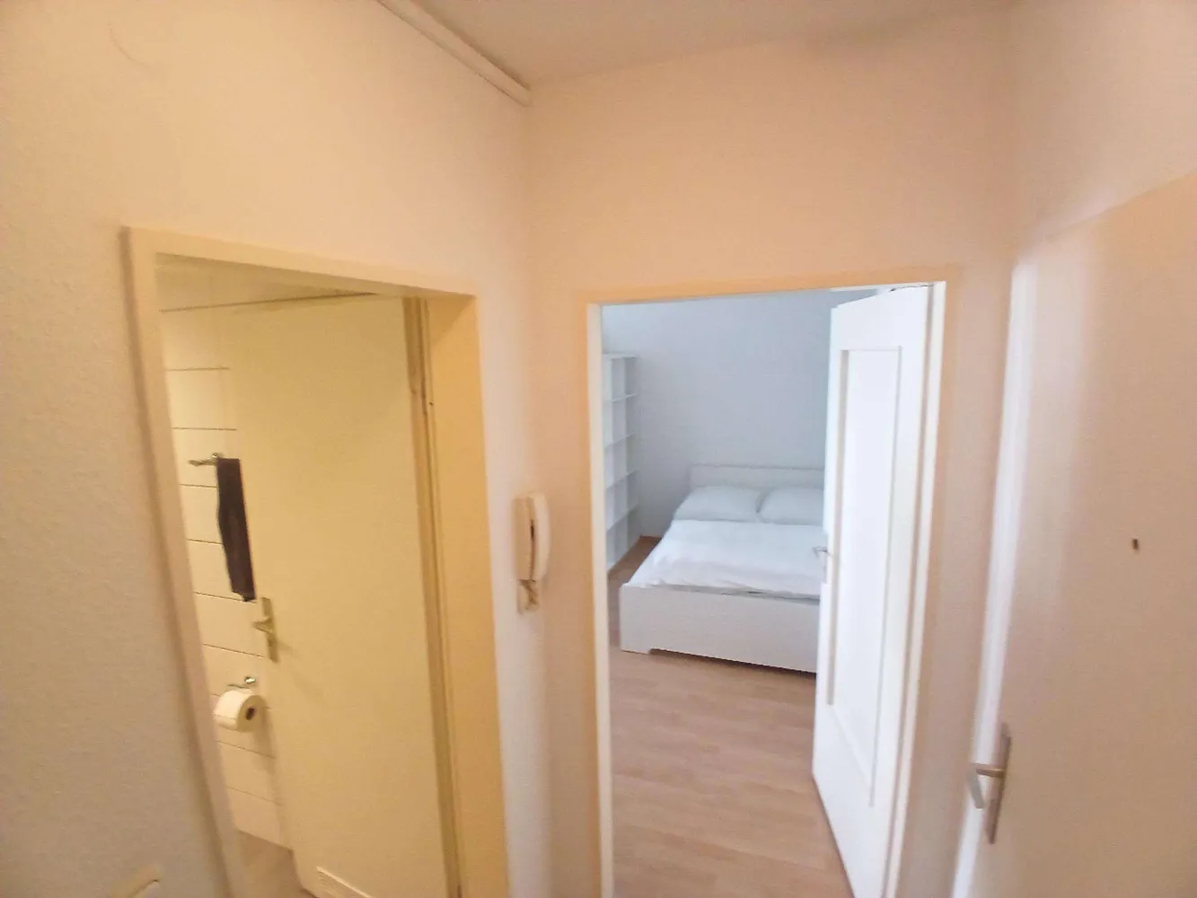 1 Zimmer Wohnung mit 27 m² in Frankfurt am Main – Bild 5