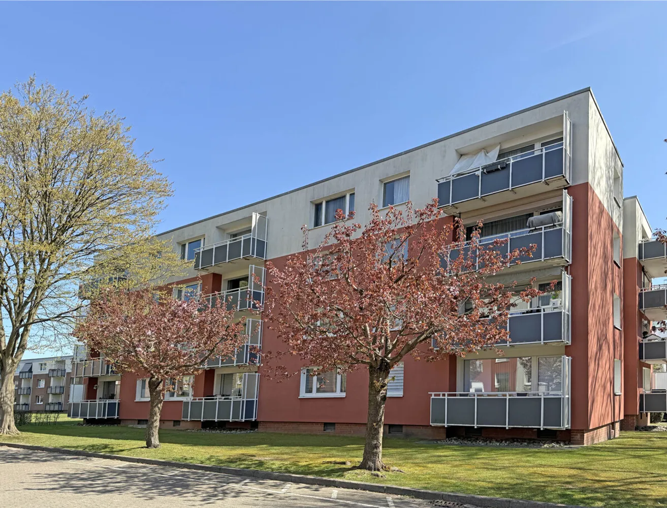 1 Zimmer Wohnung mit 51 m² in Pinneberg – Bild 1