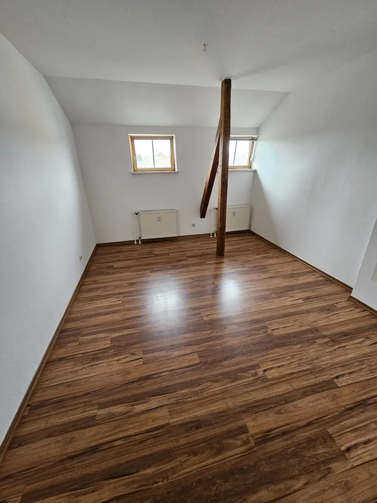 3 room apartment with 115 m² in Limbach-Oberfrohna – Photo 3