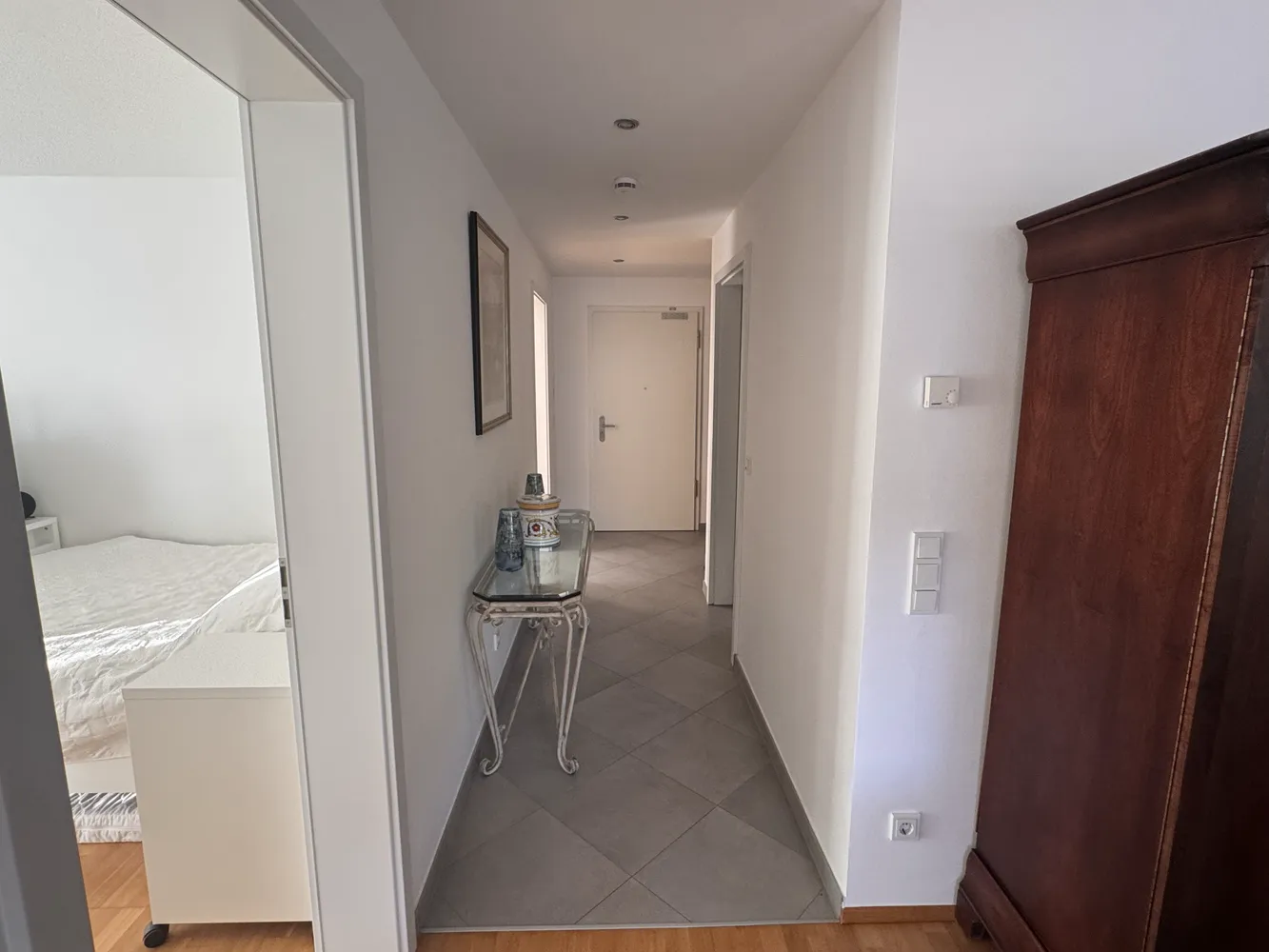 4 Zimmer Wohnung mit 108 m² in Wiesbaden – Bild 2