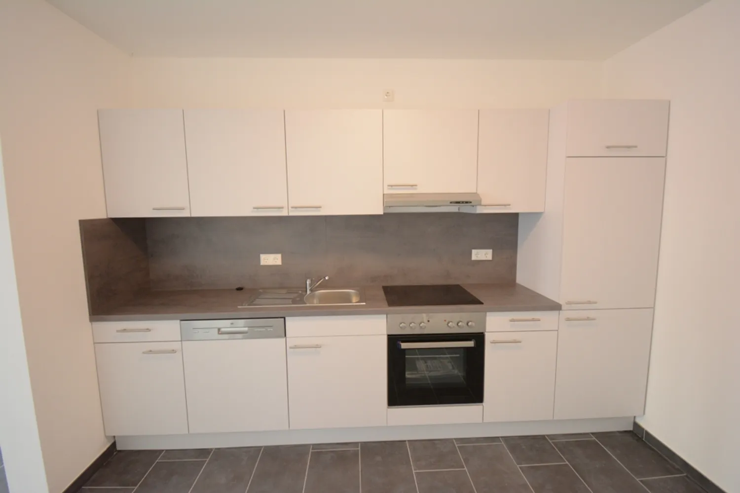 2 Zimmer Wohnung mit 90 m² in Heide – Bild 1