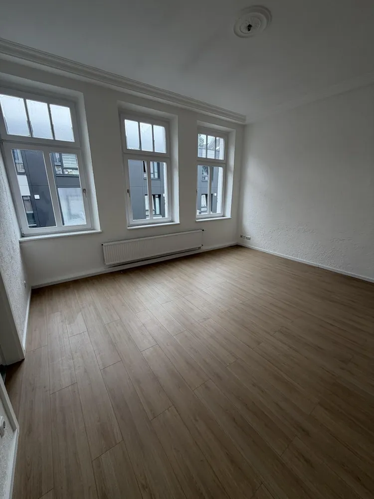 2 room apartment with 55 m² in Krefeld – Photo 2