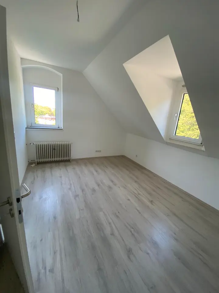 5 Zimmer Wohnung mit 110 m² in Iserlohn – Bild 2