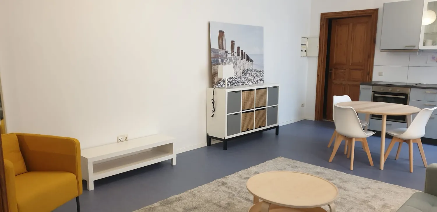 1 room apartment with 50 m² in Berlin – Photo 2