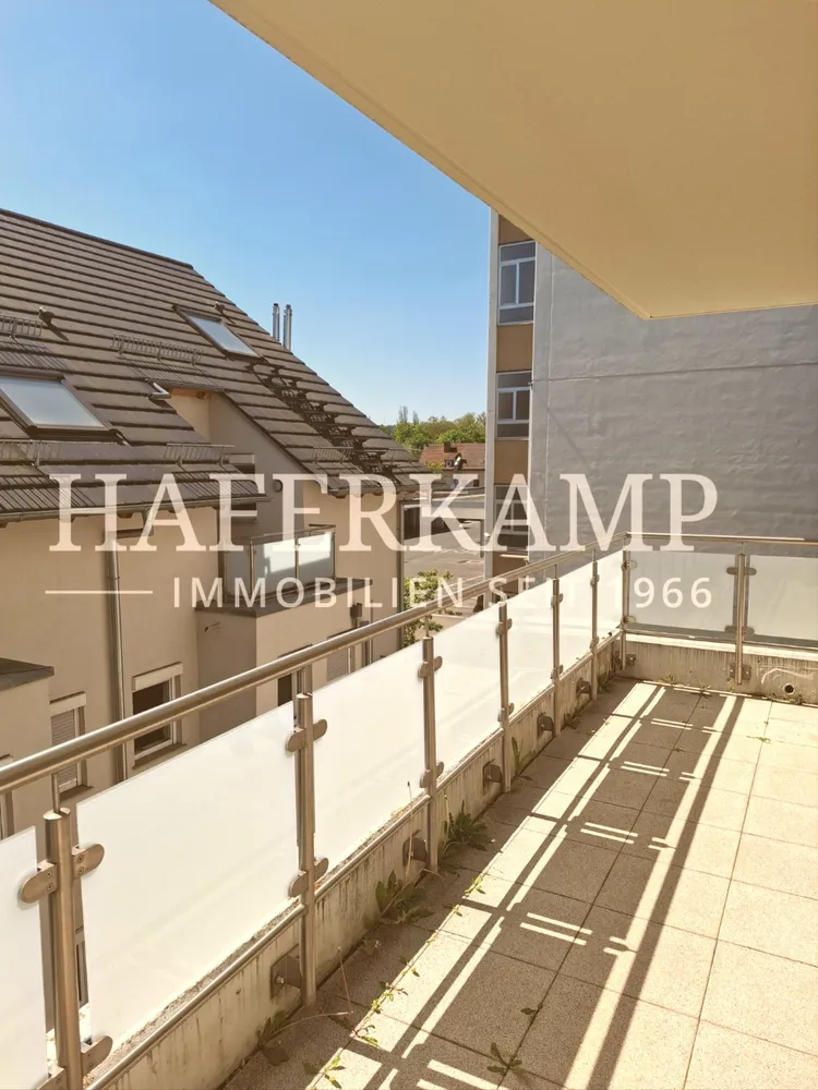4 Zimmer Wohnung mit 105 m² in Stuttgart – Bild 2