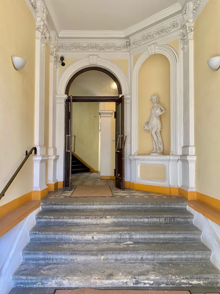 4 Zimmer Wohnung mit 107 m² in München – Bild 2