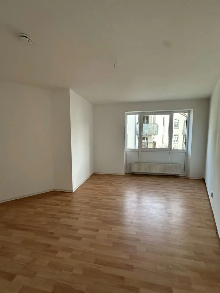 2 Zimmer Wohnung mit 69 m² in Bitterfeld-Wolfen – Bild 1