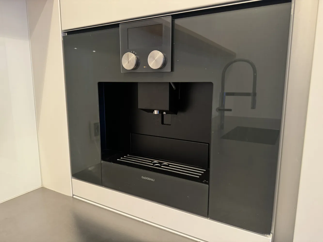 4 Zimmer Wohnung mit 200 m² in Frankfurt am Main – Bild 10