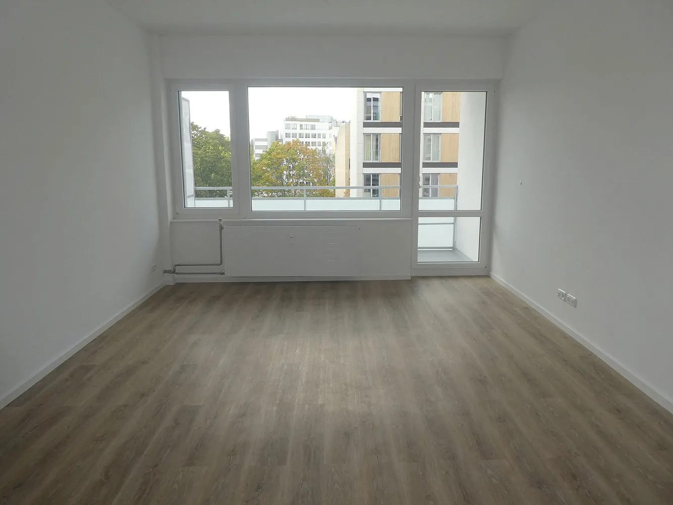 2 Zimmer Wohnung mit 73 m² in Berlin – Bild 1