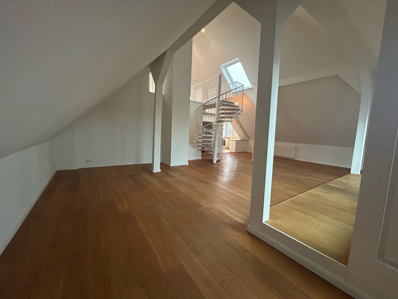3 Zimmer Wohnung mit 165 m² in Hamburg – Bild 6