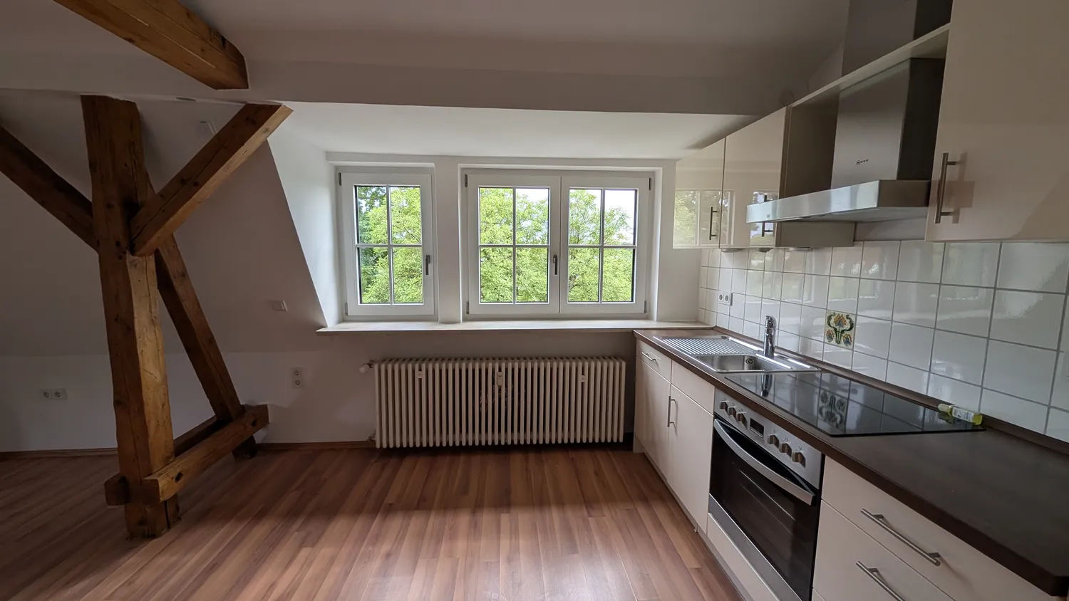 4 Zimmer Wohnung mit 72 m² in München – Bild 2