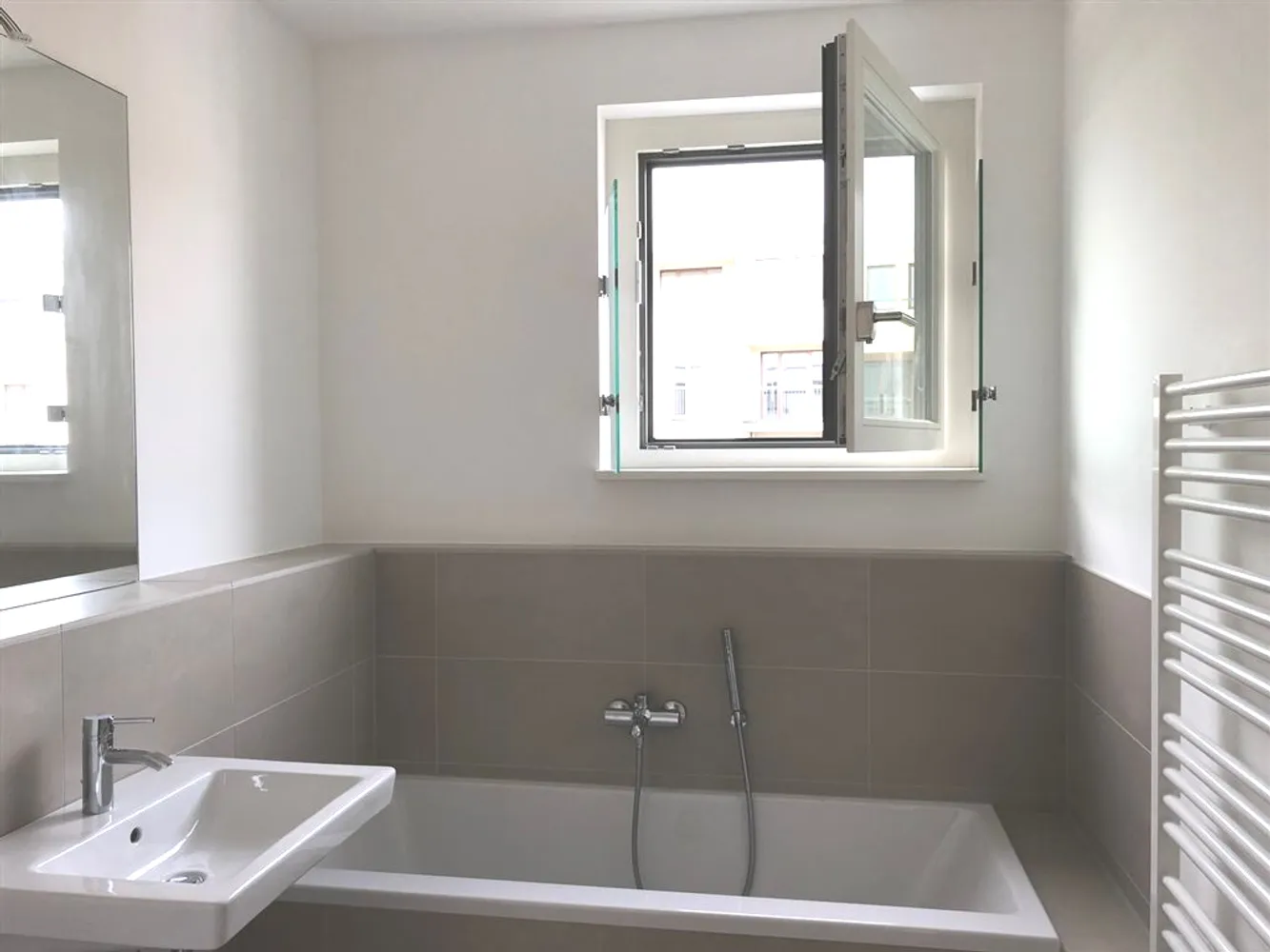 3 Zimmer Wohnung mit 115 m² in Berlin – Bild 6