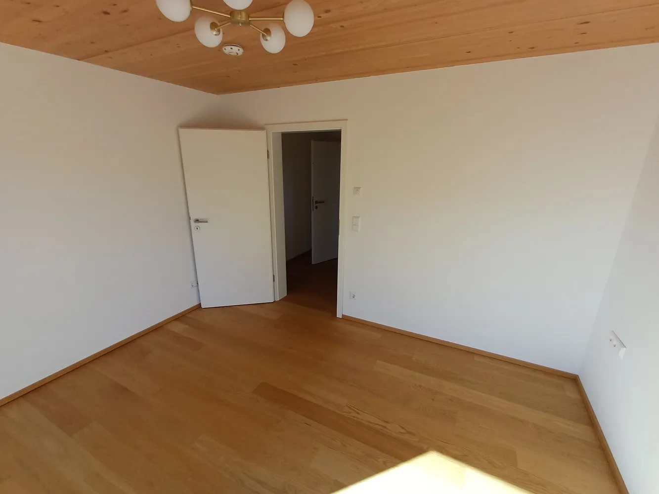 2 room apartment with 55 m² in Fellbach – Photo 2