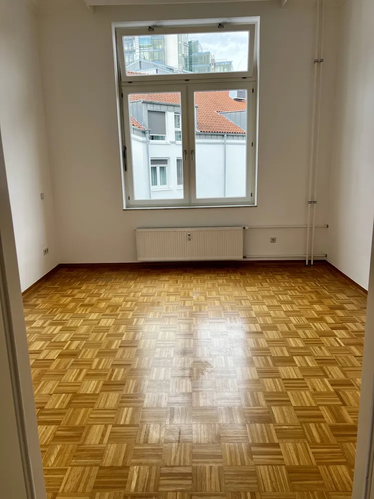 2 Zimmer Wohnung mit 82 m² in Hannover – Bild 4