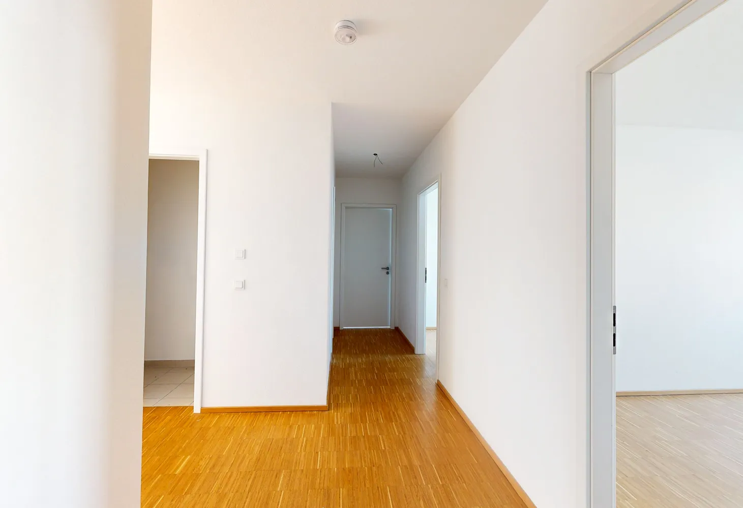 4 Zimmer Wohnung mit 107 m² in Frankfurt am Main – Bild 3