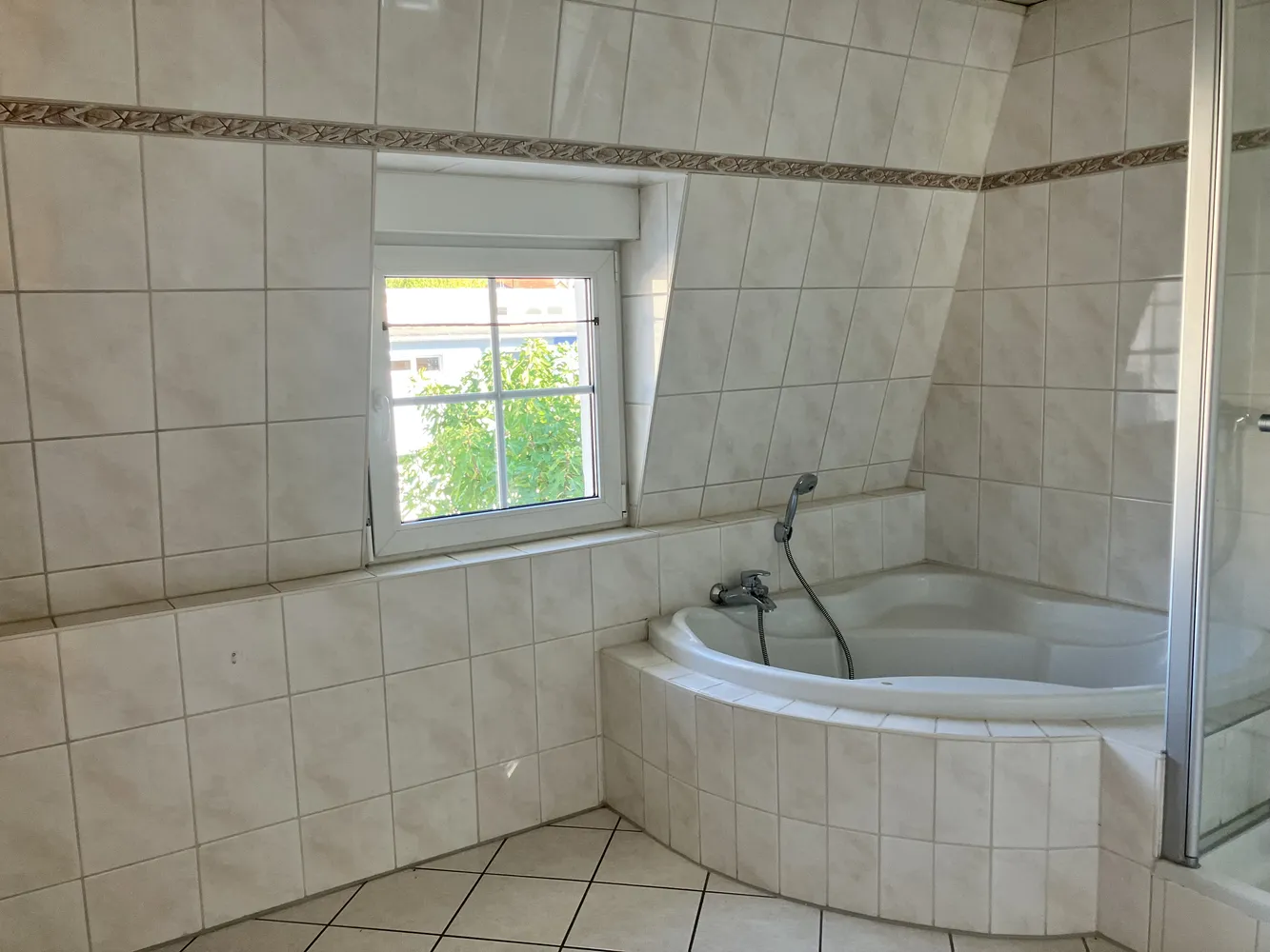 2 Zimmer Wohnung mit 87 m² in Kehl – Bild 3