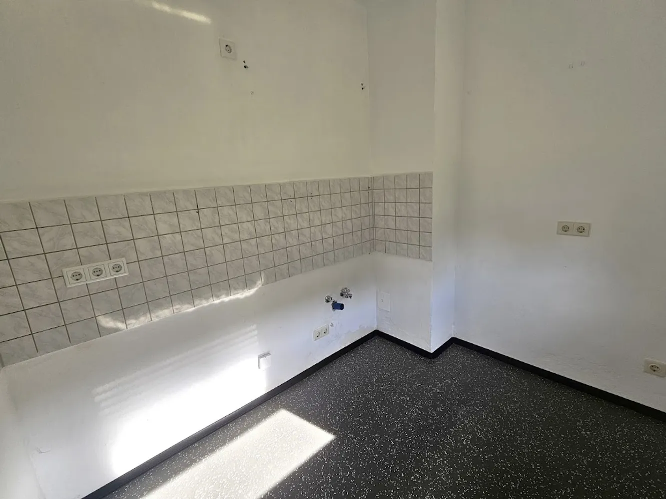 1 Zimmer Wohnung mit 27 m² in Nürnberg – Bild 2