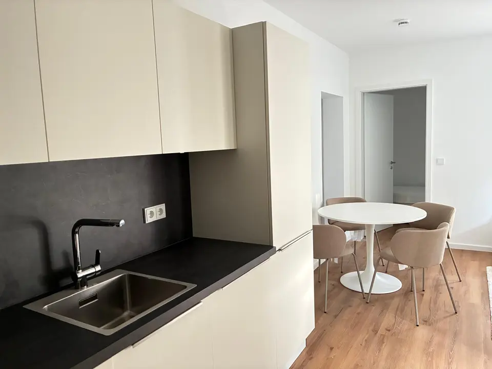 5 Zimmer Wohnung mit 70 m² in München – Bild 6