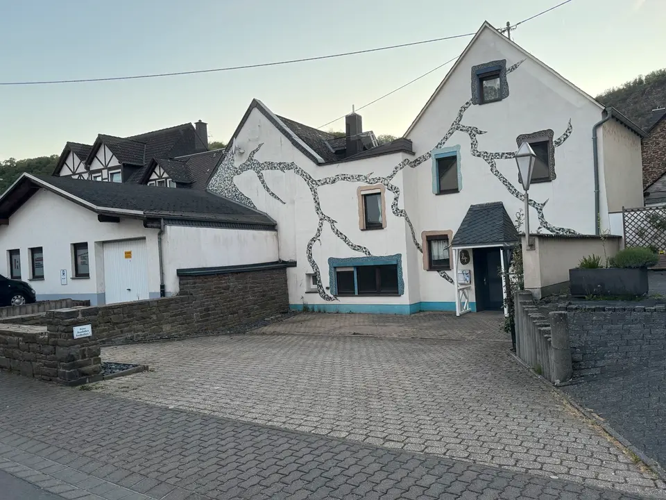 4 Zimmer Haus mit 100 m² in Koblenz – Bild 1