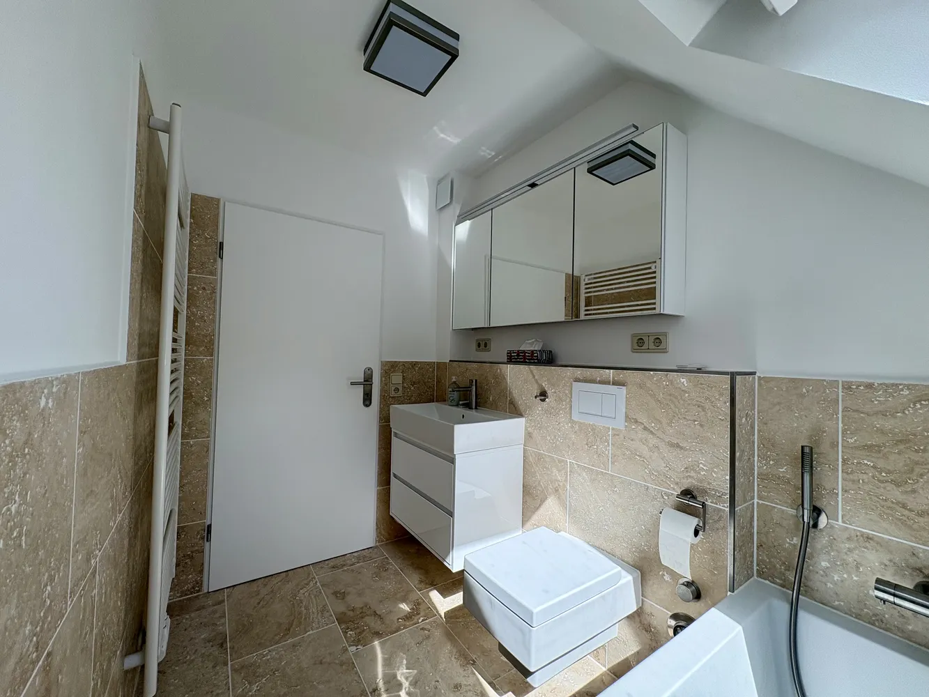 3 Zimmer Wohnung mit 92 m² in Hamburg – Bild 4