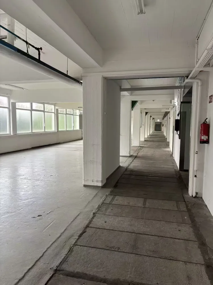 10 Zimmer Haus mit 790 m² in Solingen – Bild 2