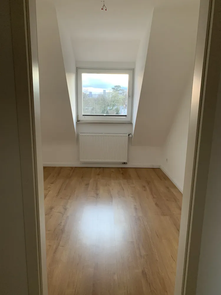 4 Zimmer Wohnung mit 80 m² in Hannover – Bild 1
