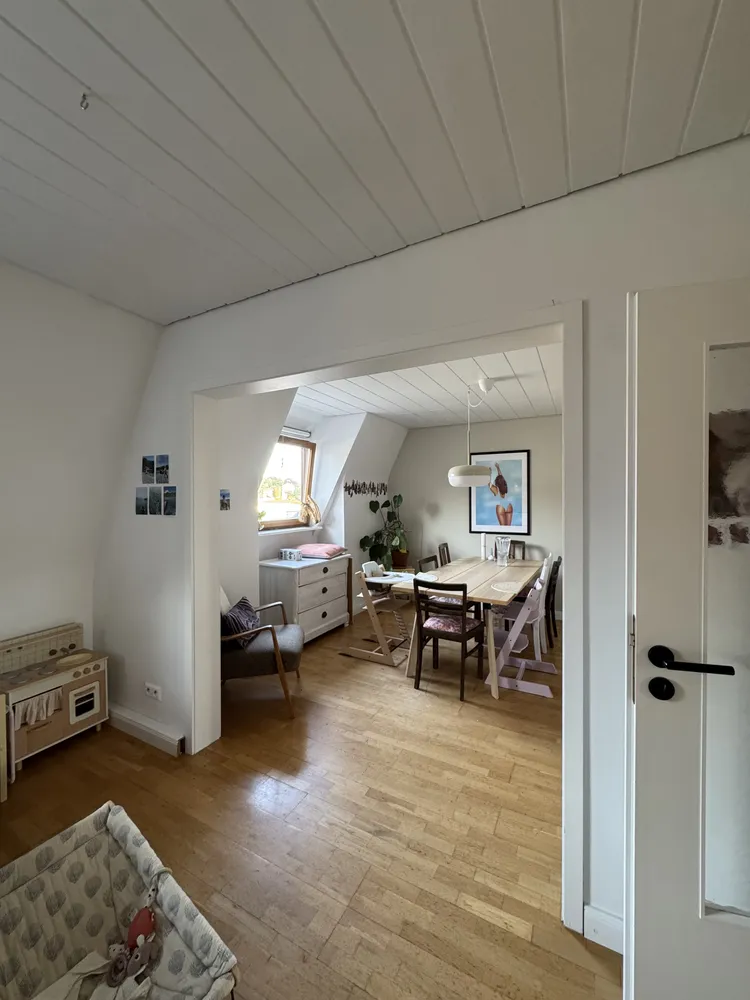 4 Zimmer Wohnung mit 82 m² in Stuttgart – Bild 2